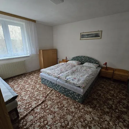 Cozy In Krkonose With Hot Tub Apartamento