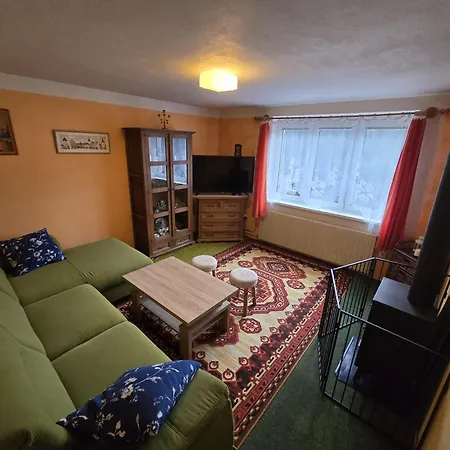 Cozy In Krkonose With Hot Tub Appartamento