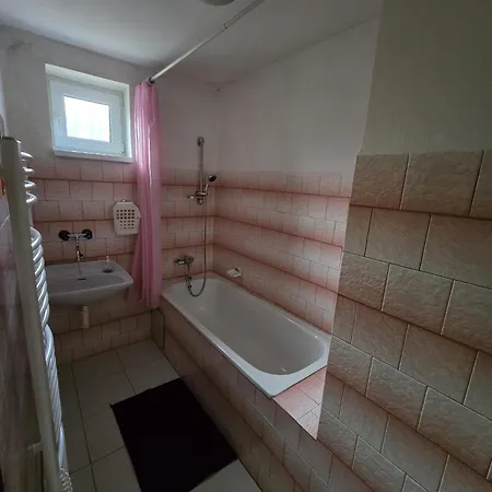 Cozy In Krkonose With Hot Tub Apartamento Vítkovice
